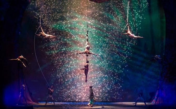 Cirque Du Soleil -Twas The Night Before at Madison Square Garden