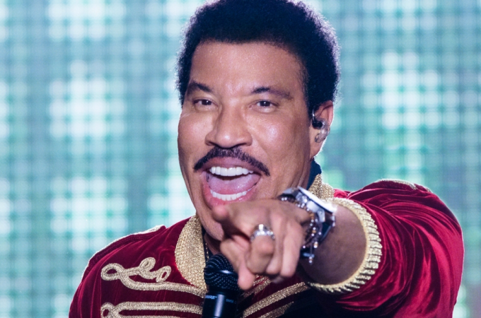 Lionel Richie & Earth, Wind and Fire at Madison Square Garden